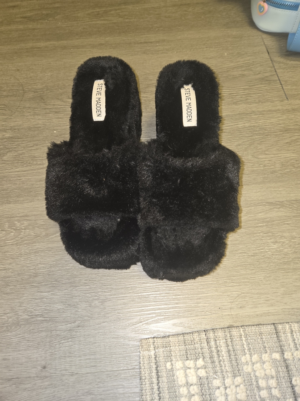 Steve Madden Black Faux Fur Slide Slippers